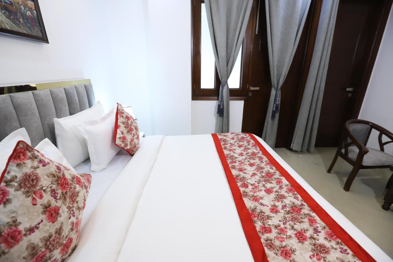 Hotel Nature View Green Park Metro Couple Friendly 뉴델리 외부 사진