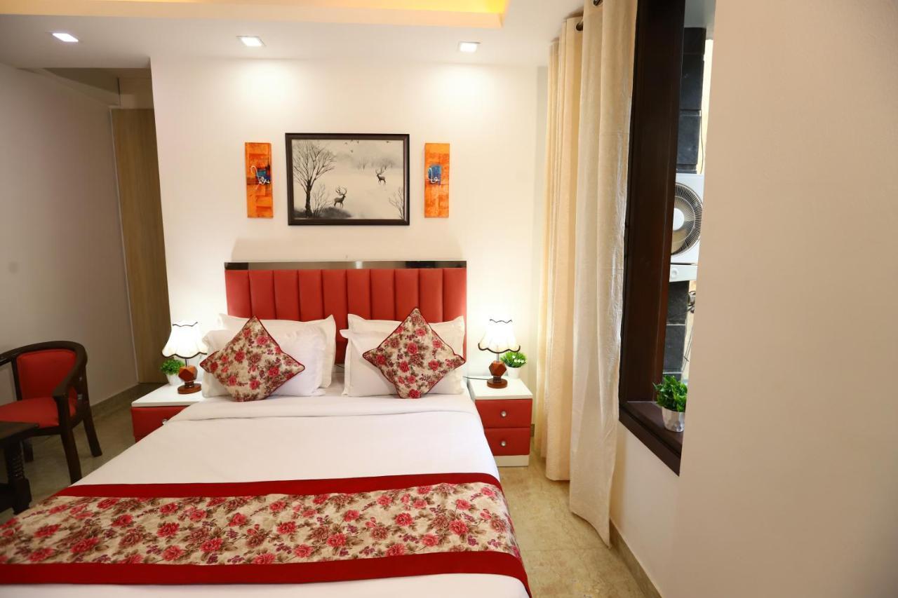 Hotel Nature View Green Park Metro Couple Friendly 뉴델리 외부 사진